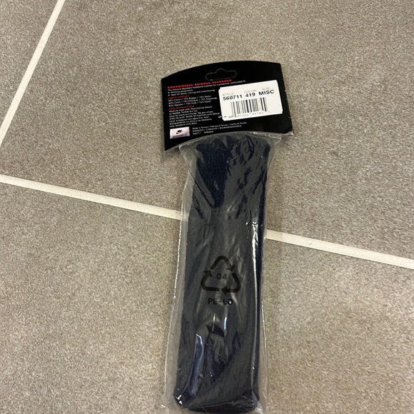 Nike Embroidered Swoosh Terry Cloth headband sweatband head band new navy blue - Picture 4 of 7